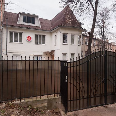 Like Hostel Chernivtsi Ngoại thất bức ảnh
