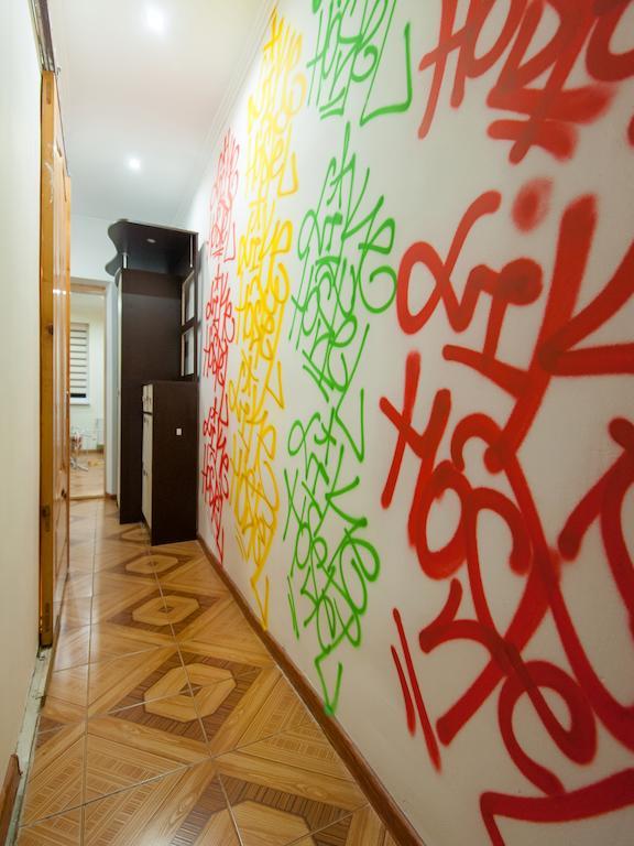 Like Hostel Chernivtsi Ngoại thất bức ảnh